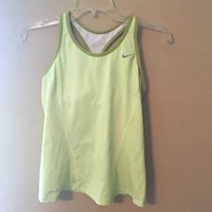Nike Dri-Fit Tank Medium Built in Brac